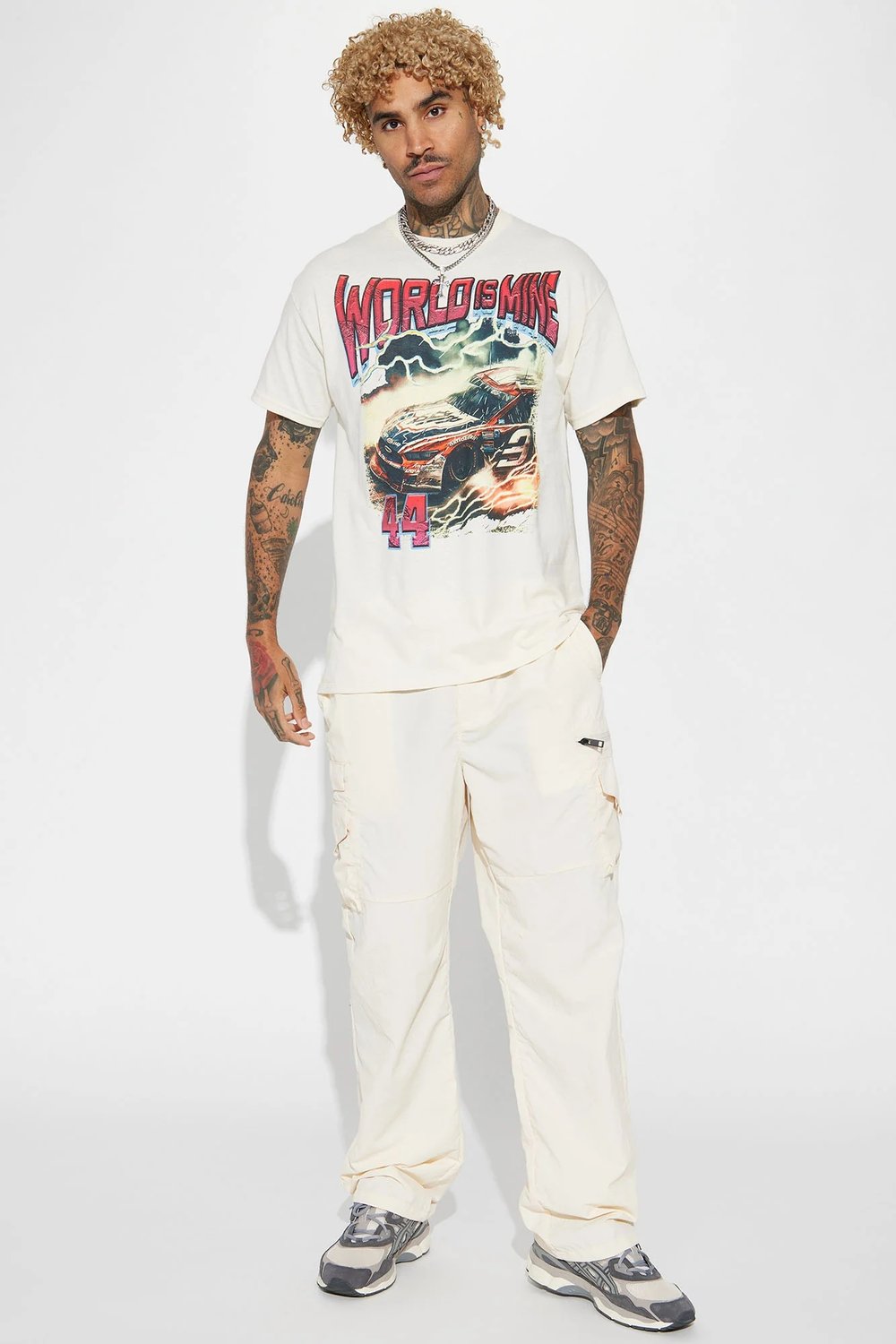 T-shirt graphique personnalisé « Race to Glory »