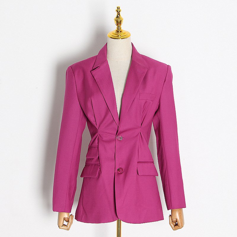 Blazer chic et polyvalent pour toutes les occasions.