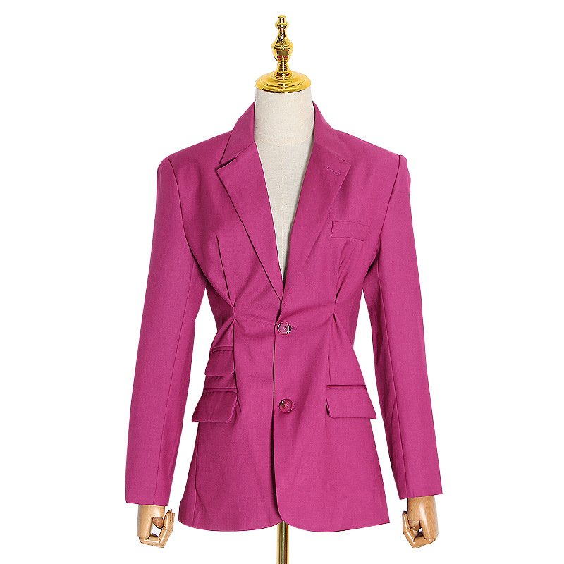 Blazer chic et polyvalent pour toutes les occasions.