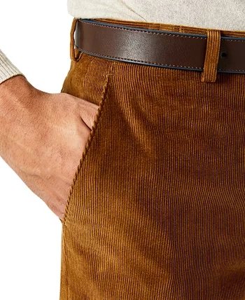 Pantalones clásicos de pana para hombre: estilo atemporal para el caballero moderno 