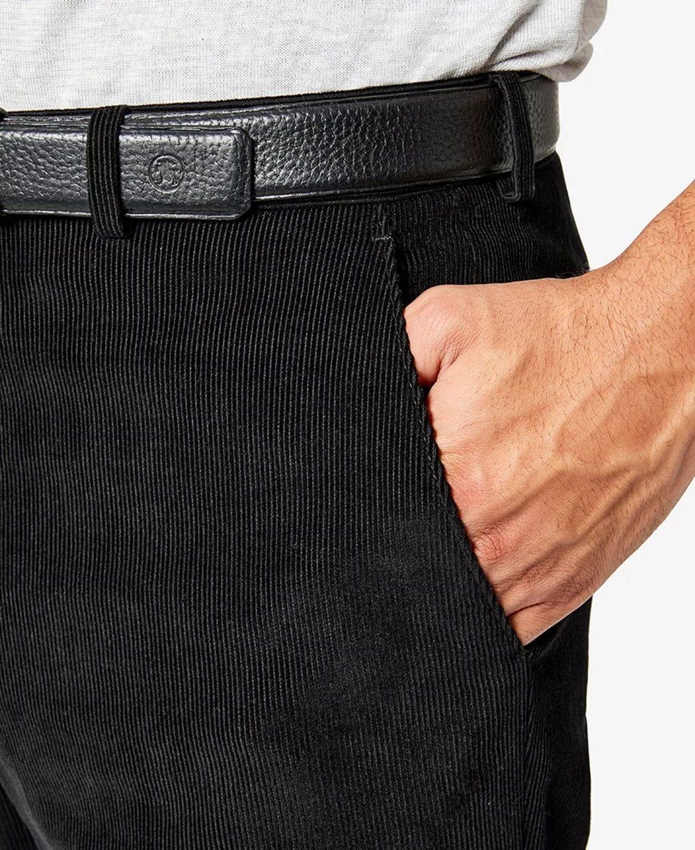 Pantalones clásicos de pana para hombre: estilo atemporal con comodidad moderna 