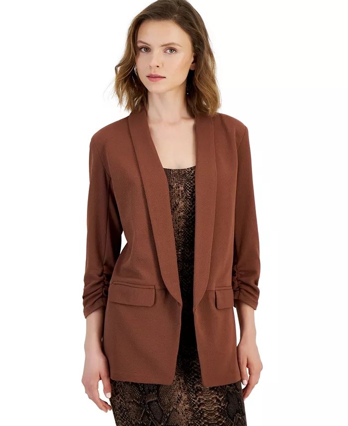 Blazer chic en cascade pourpre sur le devant 