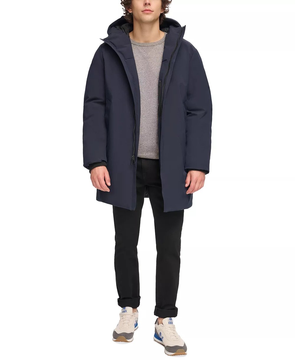 Elegante parka urbana larga: diseñada con precisión para la comodidad moderna 