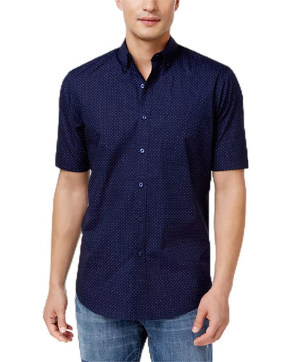 Camisa de manga corta con estampado de puntos para hombre: informal pulida con un toque moderno 