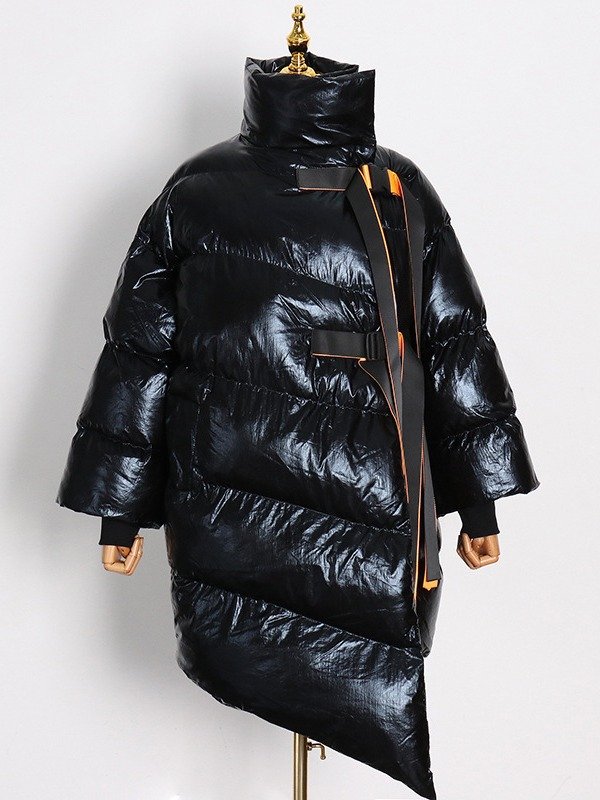 Arctic Elegance Puffer - Boldly Defying the Cold