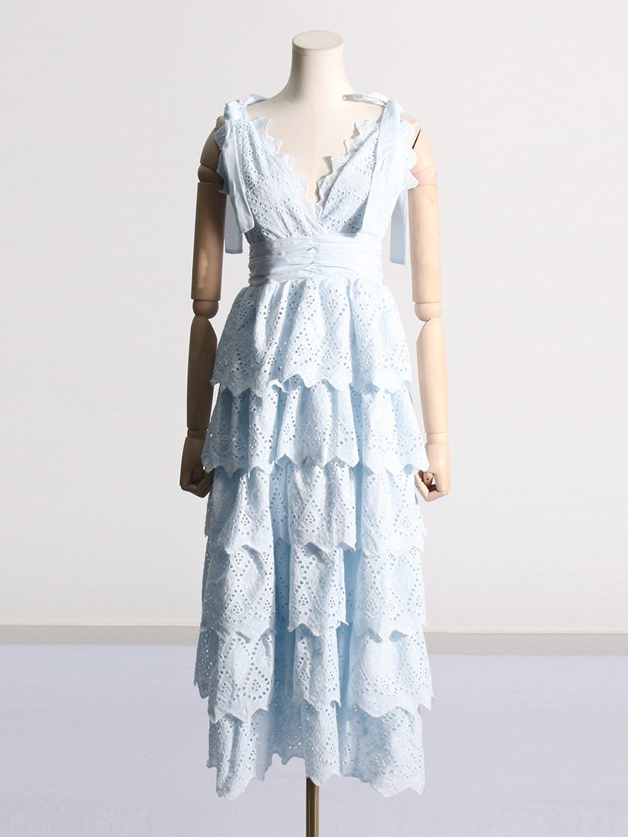 Robe longue d'été chic à volants brodés 