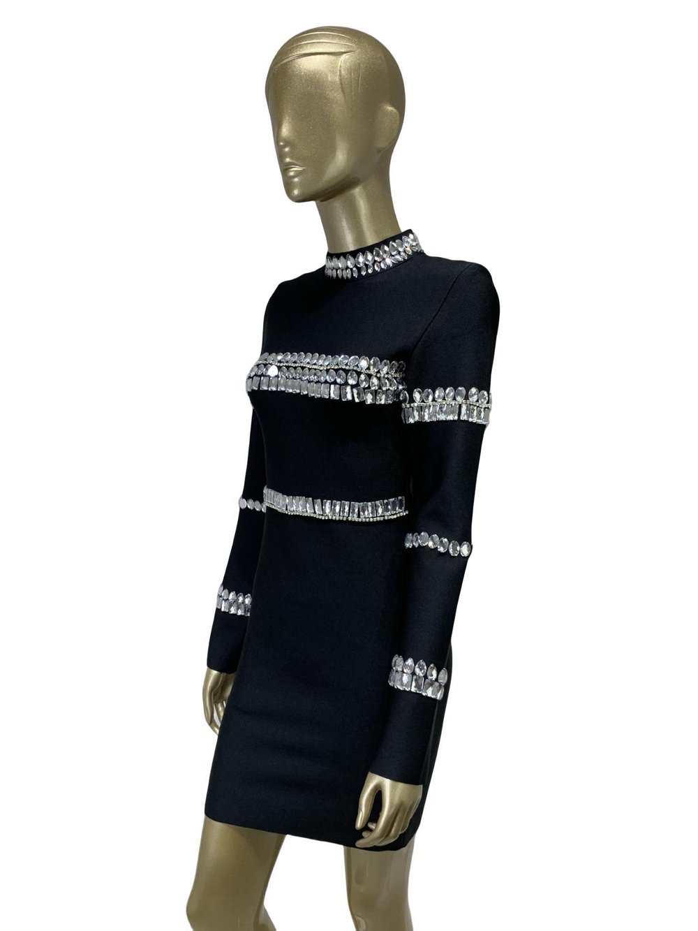 Mini-robe élégante ornée de cristaux