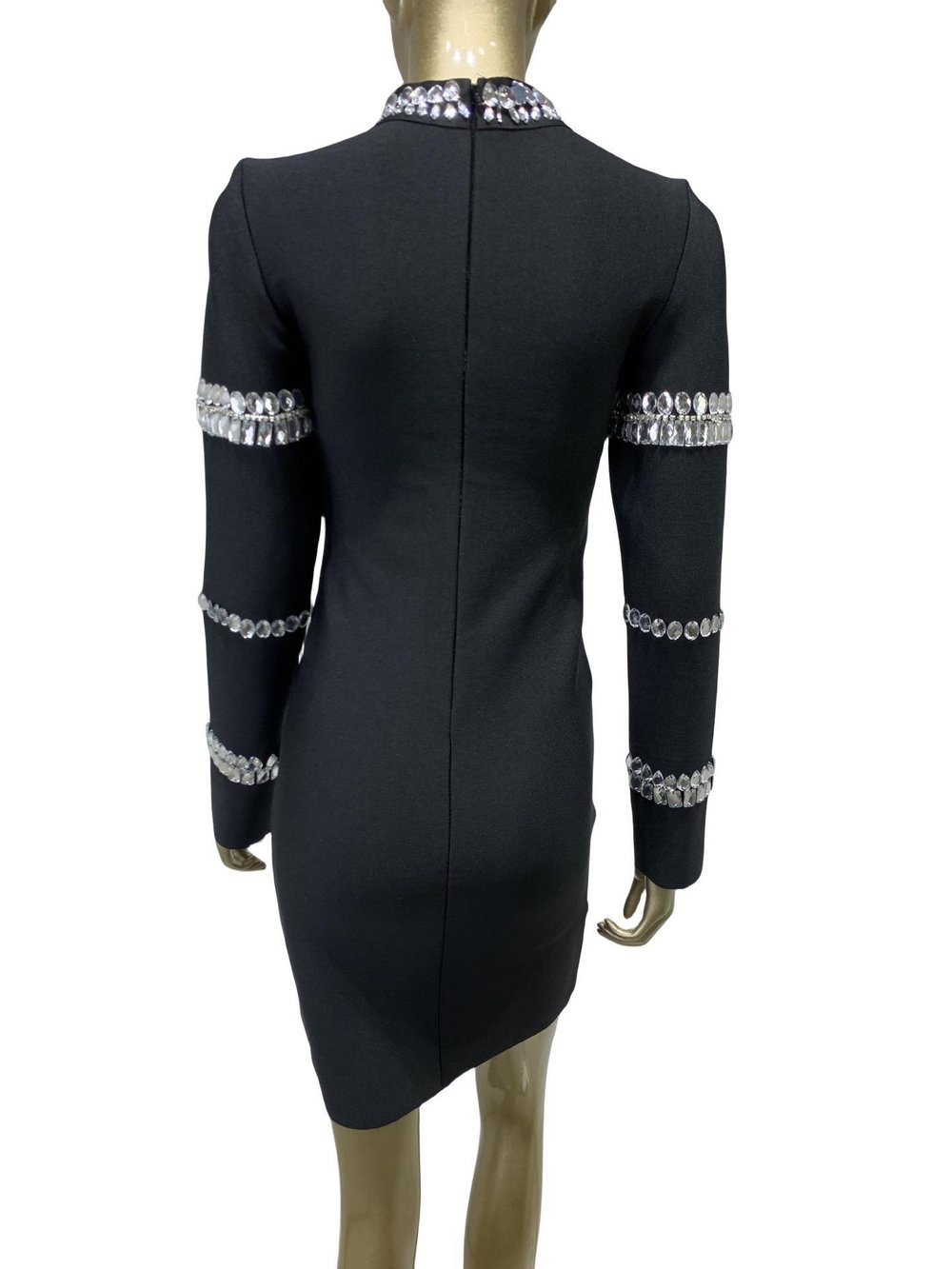 Mini-robe élégante ornée de cristaux