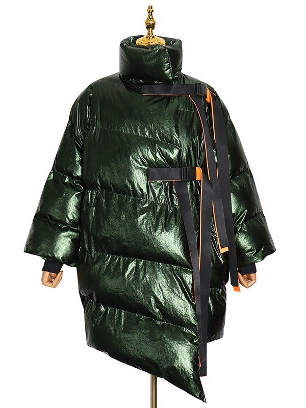 Arctic Elegance Puffer - Desafiando audazmente el frío 